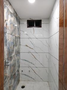 Common Bathroom Image of 1350 Sq.ft 3 BHK Apartment / Flat for sale in Deenpur New Delhi for Rs. 7000000