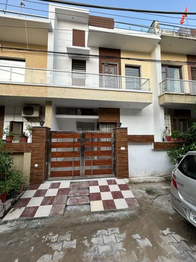 3 bhk Luxury villa near Chandigarh Main Image 1