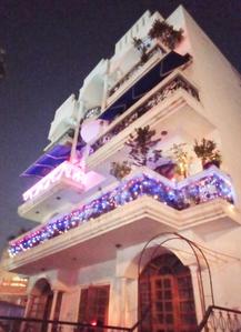 Image of 2250 Sq.ft 4 BHK Builder Floor for sale in Janakpuri, New Delhi for Rs. 55000000