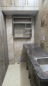 Kitchen Image of 720 Sq.ft 2 BHK Builder Floor for rent in Mukherjee Nagar New Delhi for Rs. 30000