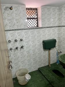 Bathroom Image of 500 Sq.ft 1 BHK Apartment / Flat for rent in Srinivas Apartment, Indira Nagar Lucknow for Rs. 8000