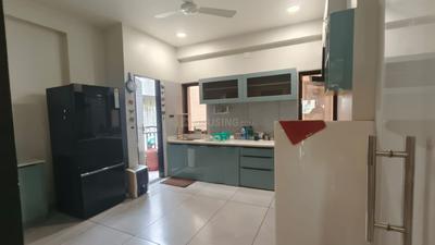 Kitchen Image of 1350 Sq.ft 3 BHK Penthouse for rent in Priyanka Green Emerald, New Alkapuri Vadodara for Rs. 35000