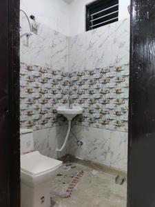 Common Bathroom Image of 850 Sq.ft 3 BHK Builder Floor for sale in Govindpuram Ghaziabad for Rs. 4000000