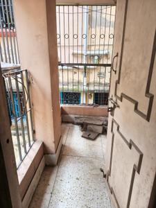 Balcony Image of 1000 Sq.ft 3 BHK Apartment / Flat for sale in Barisha Kolkata for Rs. 3700000