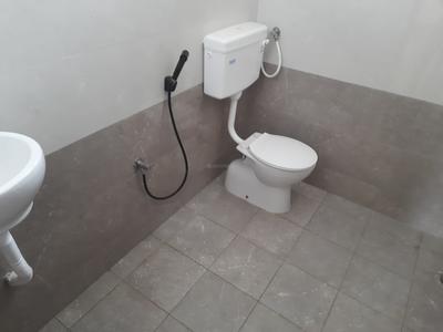 Ayothiapattinam Bathroom 1
