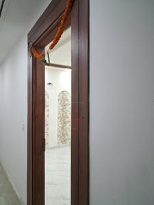Main Entrance Image of 1000 Sq.ft 2 BHK Apartment / Flat for sale in Capital Metro Height, Sector 72 Noida for Rs. 4300000