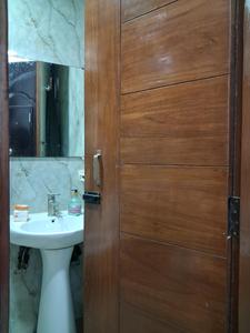 Common Bathroom Image of 1050 Sq.ft 2 BHK Apartment / Flat for sale in Sector 104 Noida for Rs. 4200000