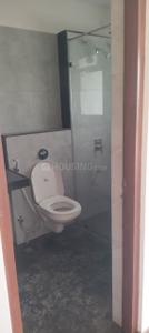 Bathroom Image of 1020 Sq.ft 2 BHK Apartment / Flat for rent in Amanora Elevate Tower 47, Hadapsar Pune for Rs. 40000