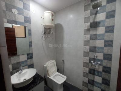 Bathroom Image of 1644 Sq.ft 4 BHK Builder Floor for rent in South City Floors 1, Sector 41 Gurgaon for Rs. 45500