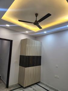 Bedroom Image of 720 Sq.ft 2 BHK Builder Floor for sale in Mukherjee Nagar New Delhi for Rs. 6800000