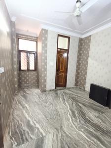 Bedroom Image of 1000 Sq.ft 2 BHK Builder Floor for rent in Jhilmil Colony New Delhi for Rs. 18000