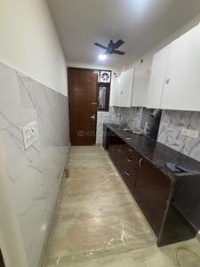 Kitchen Image of 650 Sq.ft 1 BHK Builder Floor for rent in Maurya Enclave, Pitampura New Delhi for Rs. 20000