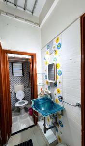 Bathroom Image of Taarangan ( Near MIT WPU college ) in Kothrud, Pune