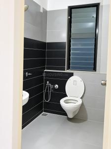 Bathroom Image of 1250 Sq.ft 2 BHK Apartment / Flat for rent in Atishay Residency, Motera Ahmedabad for Rs. 23500