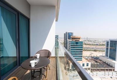 Balcony Image of 505 Sq.ft Studio Apartment / Flat for sale in Business Bay Dubai for Rs. 27560000