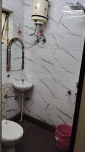 Bathroom Image of 1100 Sq.ft 2 BHK Apartment / Flat for rent in CGHS Ashoka Apartment, Paschim Vihar New Delhi for Rs. 29700