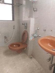 Common Bathroom Image of 600 Sq.ft 1 BHK Apartment / Flat for sale in Atul Blue Ocean, Kandivali West Mumbai for Rs. 11000000
