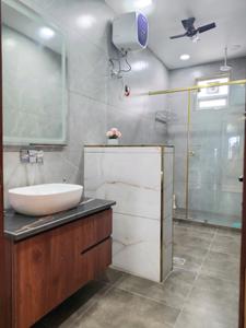 Common Bathroom Image of 4500 Sq.ft 5 BHK Builder Floor for rent in Vasant Kunj New Delhi for Rs. 210000