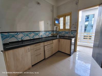 Kitchen Image of 1650 Sq.ft 3 BHK Apartment / Flat for sale in Diwalipura Vadodara for Rs. 6000000