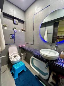 Bathroom Image of 1782 Sq.ft 2 BHK Apartment / Flat for rent in Rapid Maimoon Tower, Byculla Mumbai for Rs. 110000