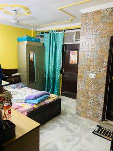 Bedroom Image of 675 Sq.ft 2 BHK Builder Floor for sale in Arjun Nagar New Delhi for Rs. 8000000