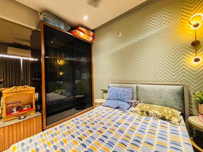 Bedroom Image of 950 Sq.ft 2 BHK Apartment / Flat for sale in Elite Ornate, Tragad Ahmedabad for Rs. 7100000