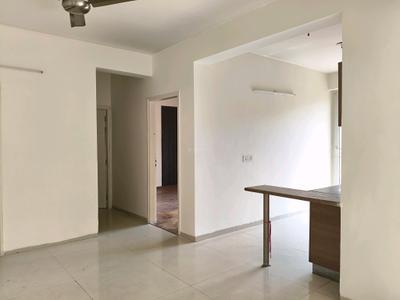 Living Room Image of 970 Sq.ft 2 BHK Apartment / Flat for sale in Unitech Uniworld Gardens 2, Sector 47 Gurgaon for Rs. 13500000