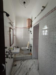 Image of 950 Sq.ft 2 BHK Builder Floor for rent in Ramesh Nagar, New Delhi for Rs. 23000