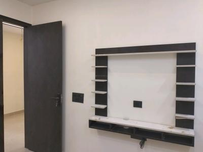 Bedroom Image of 720 Sq.ft 2 BHK Builder Floor for sale in Mukherjee Nagar New Delhi for Rs. 12000000