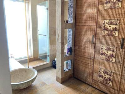 Bathroom Image of 12000 Sq.ft 7 BHK Independent House for sale in DLF City Floor Phase 2, DLF Phase 2 Gurgaon for Rs. 165000000