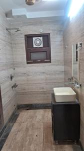 Image of 2000 Sq.ft 3 BHK Builder Floor for rent in RWA Jitar Nagar Block C, Krishna Nagar, New Delhi for Rs. 38000