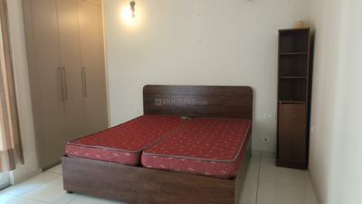 Bedroom Image of 1460 Sq.ft 3 BHK Apartment / Flat for rent in Motiaz Royal Citi, Gazipur Zirakpur for Rs. 30000