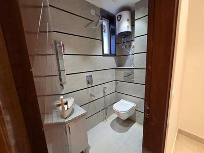 Bathroom Image of 950 Sq.ft 2 BHK Builder Floor for sale in Ashok Nagar New Delhi for Rs. 16500000
