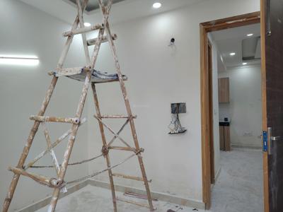 Bedroom Image of 650 Sq.ft 2 BHK Builder Floor for sale in Khanpur New Delhi for Rs. 4400000