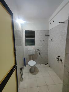 Bathroom Image of 950 Sq.ft 2 BHK Independent House for rent in Dhankawadi Pune for Rs. 20000