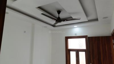 Bedroom Image of 540 Sq.ft 2 BHK Builder Floor for sale in Laxmi Nagar New Delhi for Rs. 5800000