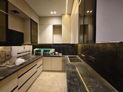 Kitchen Image of 900 Sq.ft 2 BHK Builder Floor for rent in Kirti Nagar New Delhi for Rs. 38000