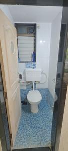 Bathroom Image of 900 Sq.ft 2 BHK Apartment / Flat for sale in Thane West Thane for Rs. 18000000
