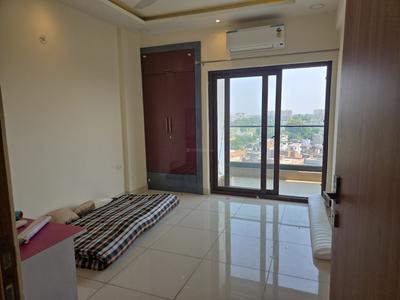 Bedroom Image of 1400 Sq.ft 3 BHK Apartment / Flat for rent in Azea Botanica, Vrindavan Yojana Lucknow for Rs. 30000