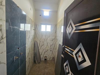 Bathroom Image of 725 Sq.ft 2 BHK Apartment / Flat for sale in Baranagar Kolkata for Rs. 3045000
