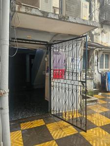 Balcony Image of 750 Sq.ft 2 BHK Apartment / Flat for sale in Bandra West Mumbai for Rs. 32500000