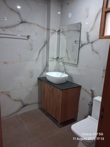 Bathroom Image of 1836 Sq.ft 4 BHK Builder Floor for rent in HUDA Plot Sector 38, Sector 38 Gurgaon for Rs. 70000