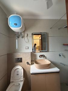 Bathroom Image of 2500 Sq.ft 4 BHK Builder Floor for rent in Vasant Kunj New Delhi for Rs. 150000