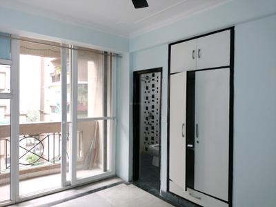 Bedroom Image of 1800 Sq.ft 3 BHK Apartment / Flat for sale in Sarve Satyam Apartment, Sector 4 Dwarka New Delhi for Rs. 32000000