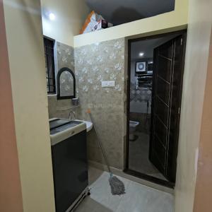 Kitchen Image of 1200 Sq.ft 2 BHK Apartment / Flat for rent in Bapuji Nagar Bhubaneswar for Rs. 25000