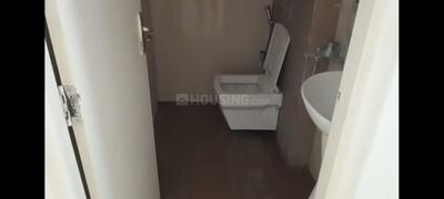 Bathroom Image of 800 Sq.ft 2 BHK Apartment / Flat for rent in Janapriya Unnati, Isnapur Sangareddy for Rs. 12000