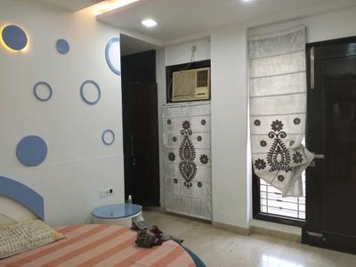 Bedroom Image of 1700 Sq.ft 5 BHK Builder Floor for sale in Pitampura New Delhi for Rs. 39500000