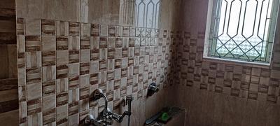 Bathroom Image of 2000 Sq.ft 3 BHK Builder Floor for rent in Haldia Riverside Estates Limited Haldia for Rs. 10000