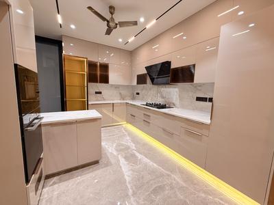 Kitchen Image of 3762 Sq.ft 4 BHK Builder Floor for sale in Sector 27 Gurgaon for Rs. 55000000