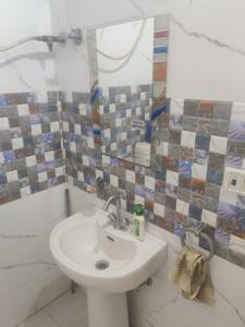 Bathroom Image of 920 Sq.ft 3 BHK Apartment / Flat for sale in Beripura Meerut for Rs. 4500000